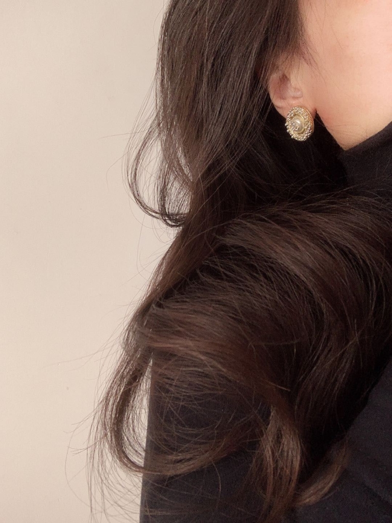 Ch**el earrings